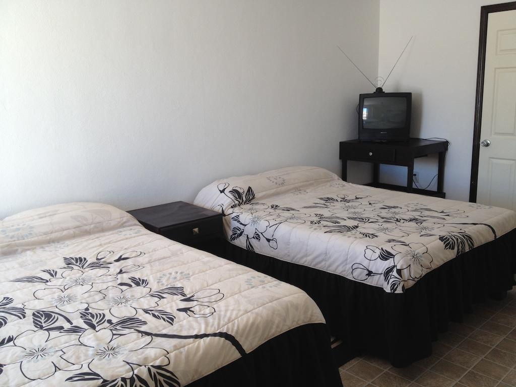 Whale Hill Aparthotel Puerto Penasco Room photo